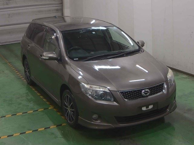 1535 Toyota Corolla fielder ZRE144G 2012 г. (JU Niigata)